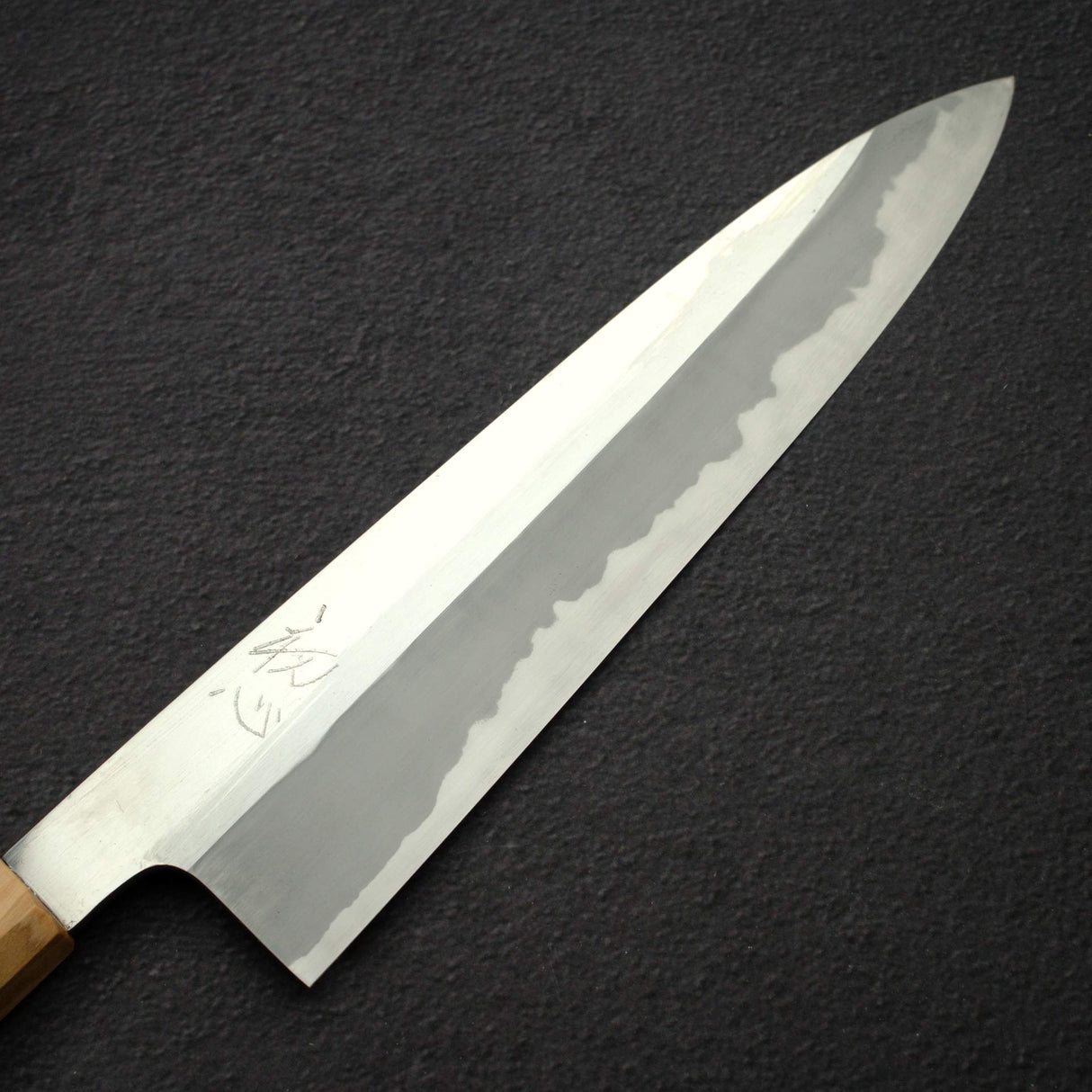 初心 木漏れ日 青二鋼 本霞 牛刀 240mm 口金付き