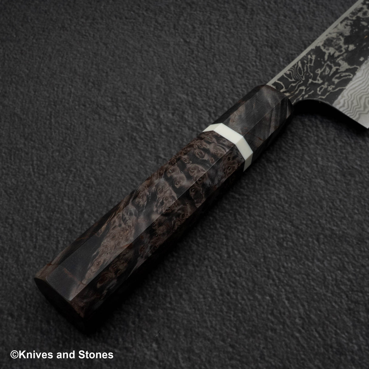 初心 x 二唐刃物鍛造所 悦びスペシャル SLD鋼 黒打ち ダマスカス 切付牛刀 240mm バーチハンドル