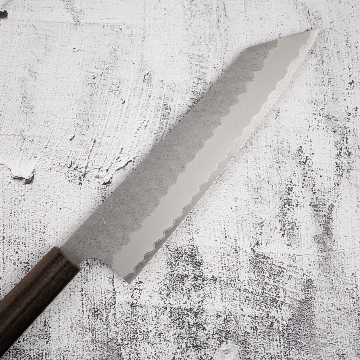 二唐刃物鍛造所 青紙スーパー 切付牛刀 240mm 黒打ち 槌目 チャカテ