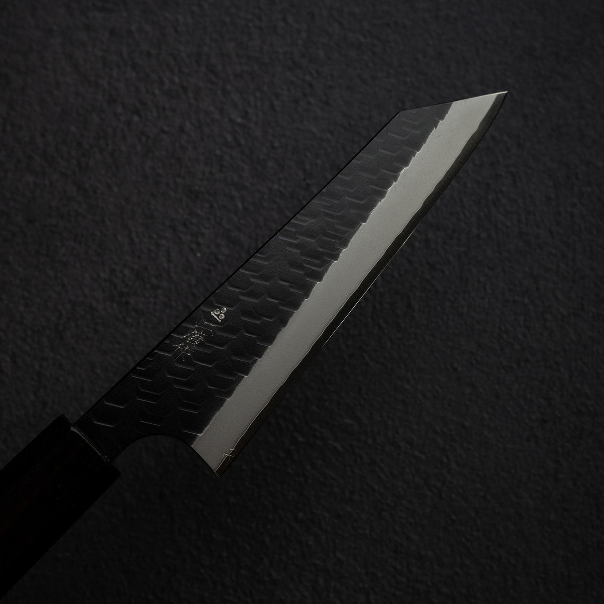 二唐刃物鍛造所 スーパーゴールド2 黒打ち 両刃 槌目 骨スキ 150mm エボニー