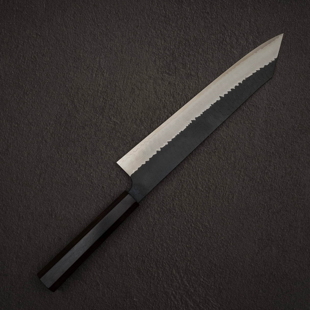 二唐刃物鍛造所 スーパーゴールド2 槌目 黒打ち 切付牛刀 270mm エボニーハンドル