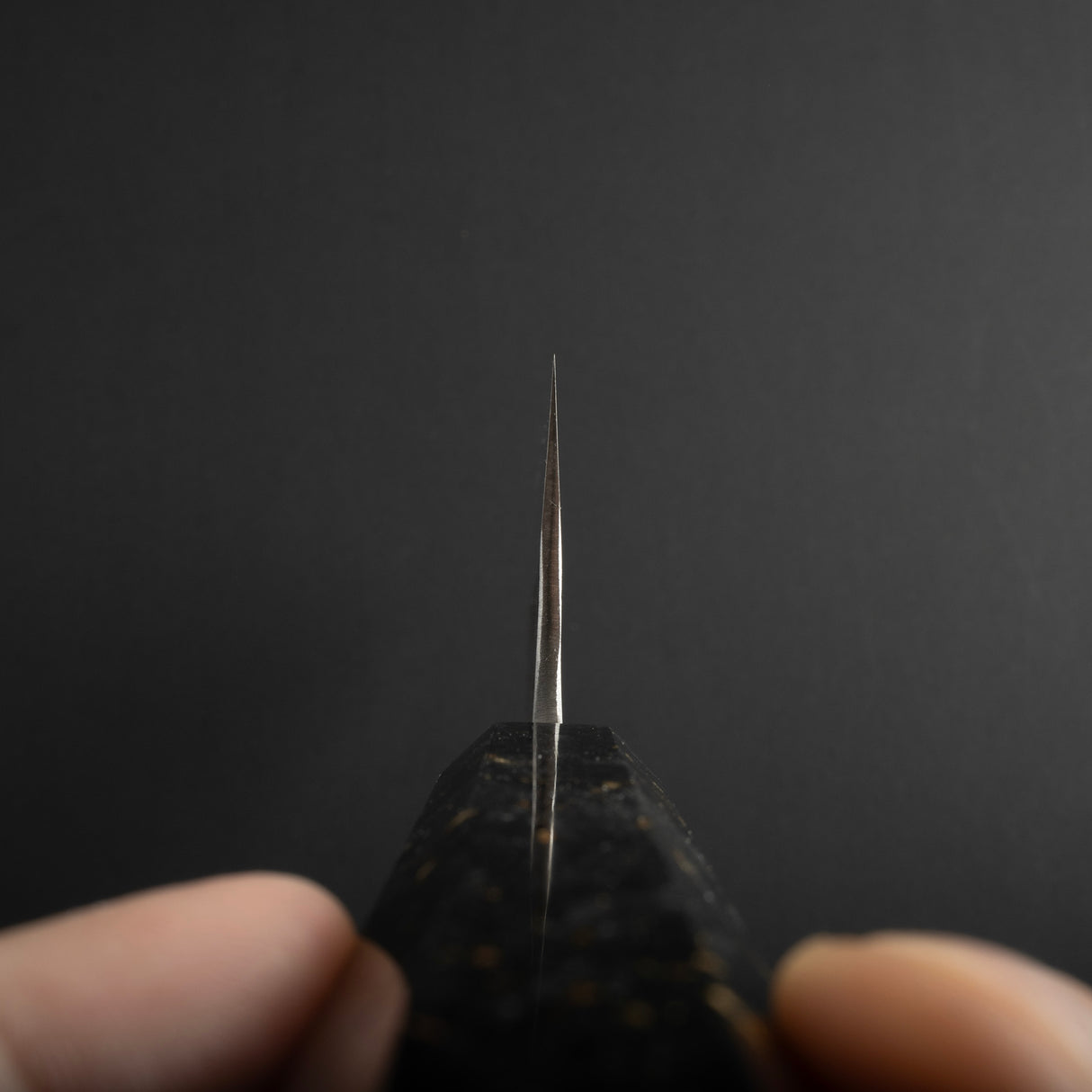 吉金刃物 白二鋼 黒打ち 梨地 切付牛刀 210mm カーボンファイバーハンドル