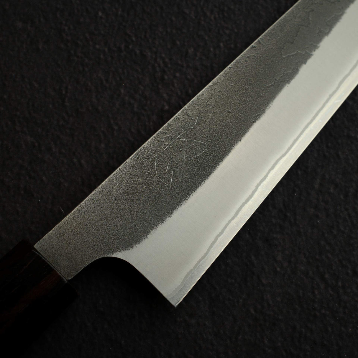 初心 x 吉金刃物 白二鋼 黒打ち 梨地 ステンレスクラッド 筋引 240mm