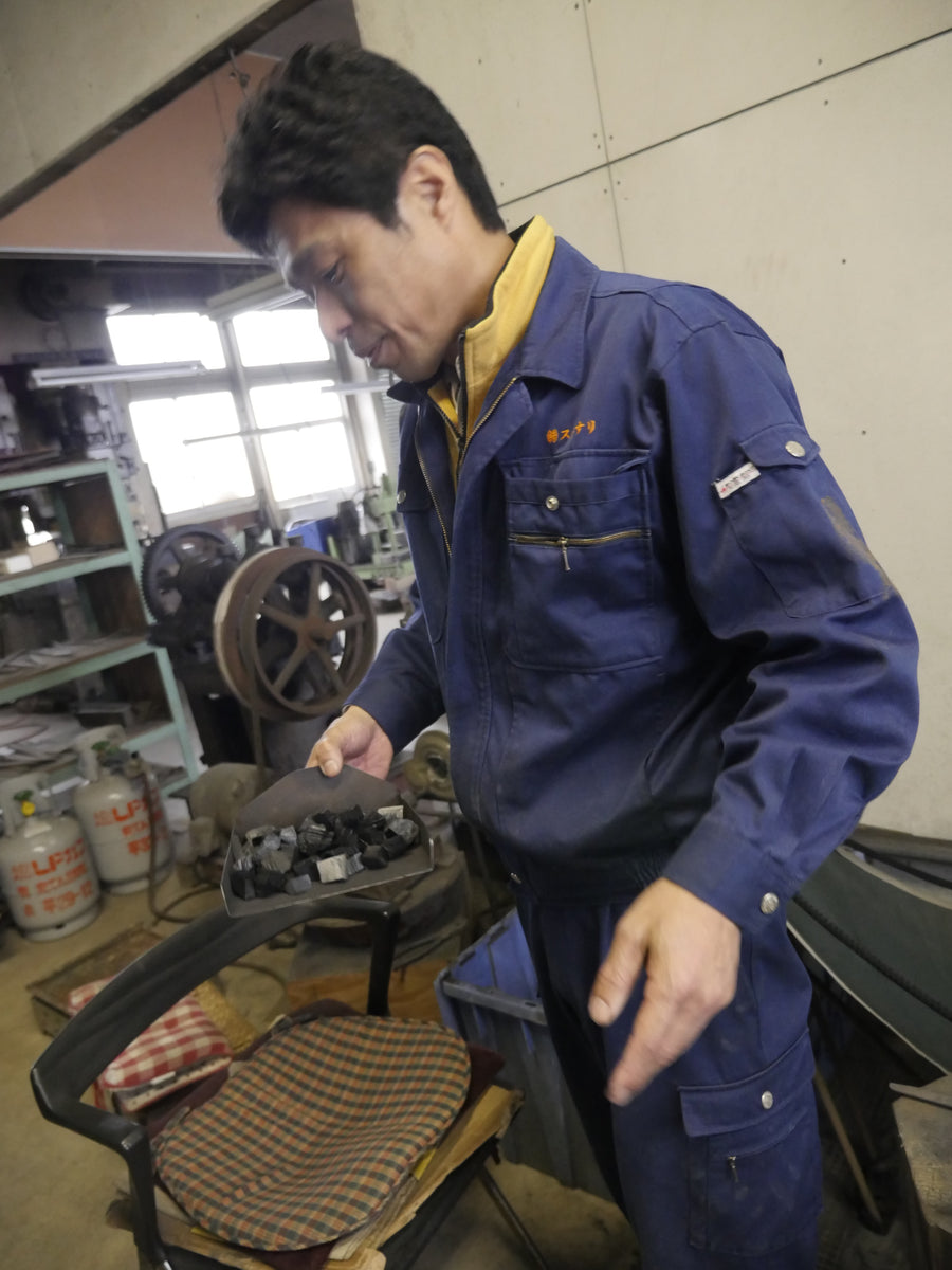 Nobuo Hanaki's forging demonstration at the Sukenari workshop, Toyama, April 2016