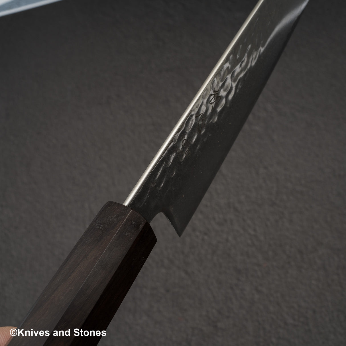 初心 隼 V金10号 ダマスカス 槌目 三徳 180mm エボニーハンドル