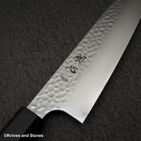 初心 隼 V金10号 槌目三層 三徳 180mm エボニー