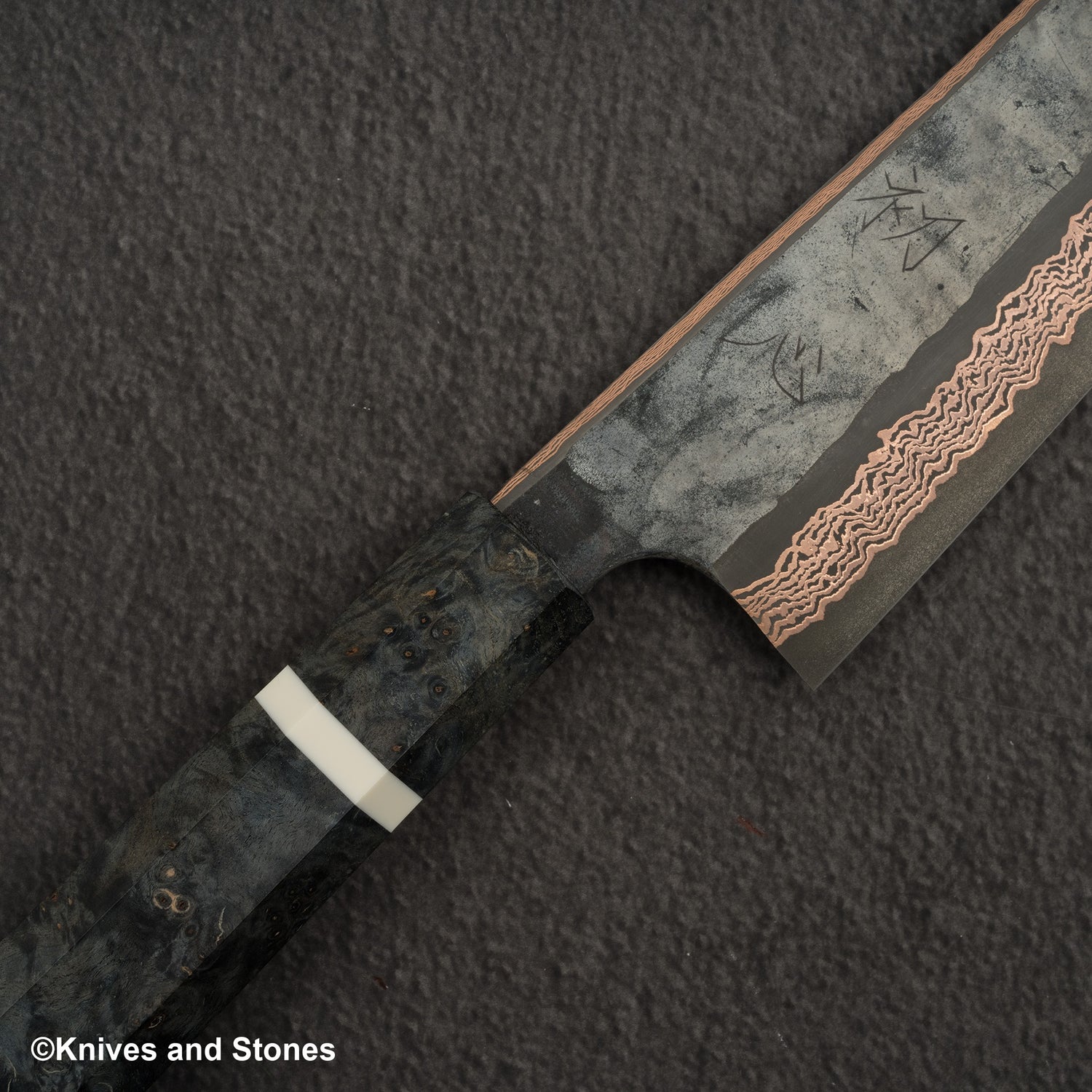 初心 x 二唐刃物鍛造所 悦び SLD鋼 銅ダマスカス 切付牛刀 240mm