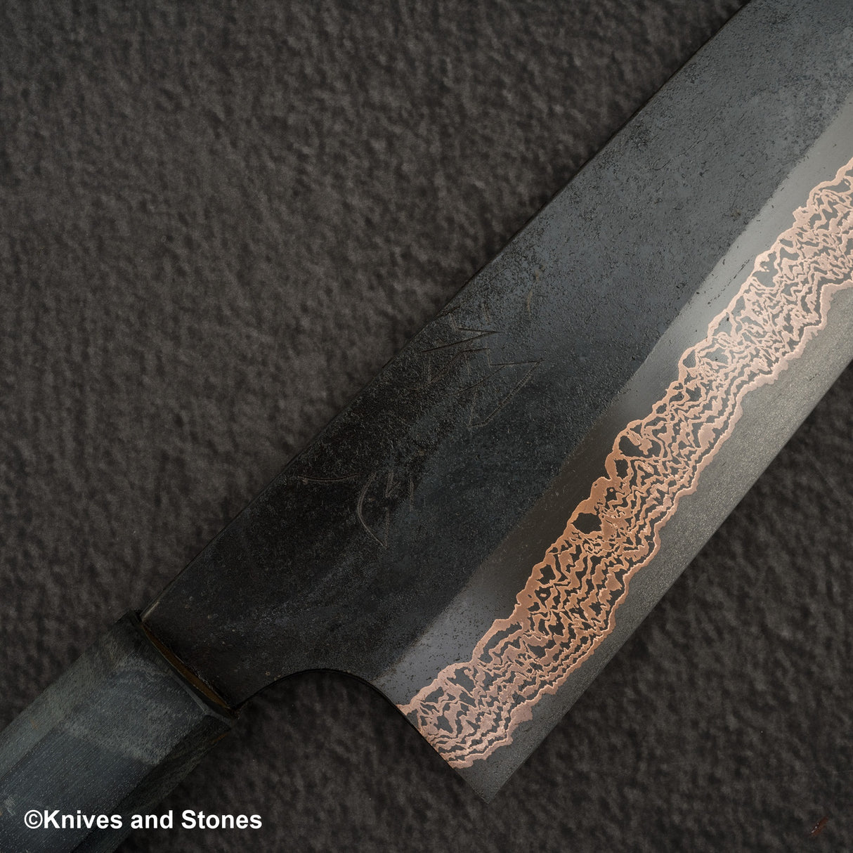 初心 x 二唐刃物鍛造所 悦び SLD鋼 銅ダマスカス 三徳 180mm
