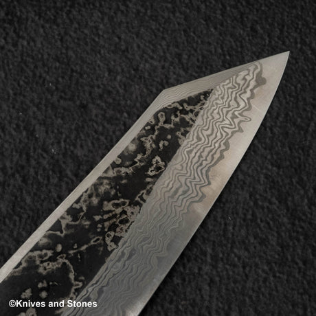 初心 x 二唐刃物鍛造所 悦びスペシャル SLD鋼 黒打ち ダマスカス 切付牛刀 210mm バーチハンドル