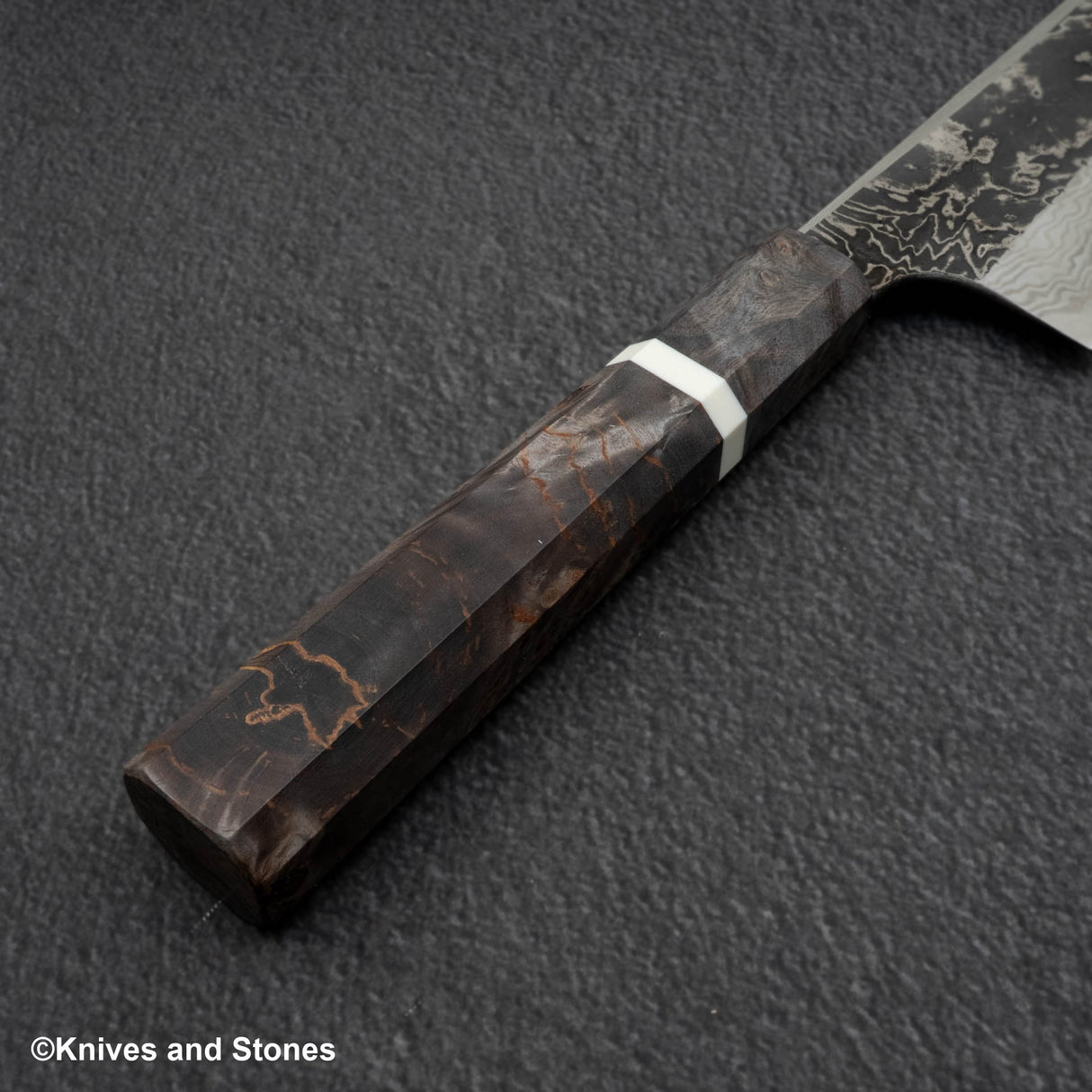 初心 x 二唐刃物鍛造所 悦びスペシャル SLD鋼 黒打ち ダマスカス 切付牛刀 210mm バーチハンドル