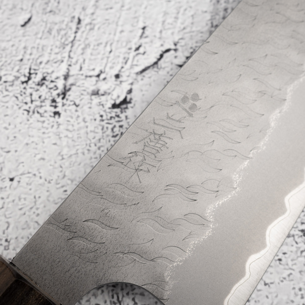 二唐刃物鍛造所 青紙スーパー 切付牛刀 240mm 黒打ち 槌目 チャカテ