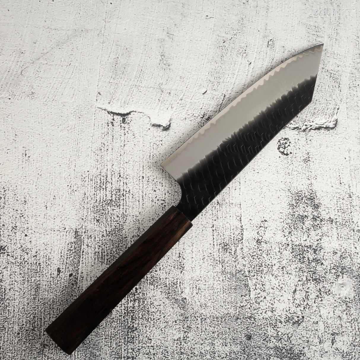 二唐刃物鍛造所 スーパーゴールド2 黒打ち 槌目 文化 180mm