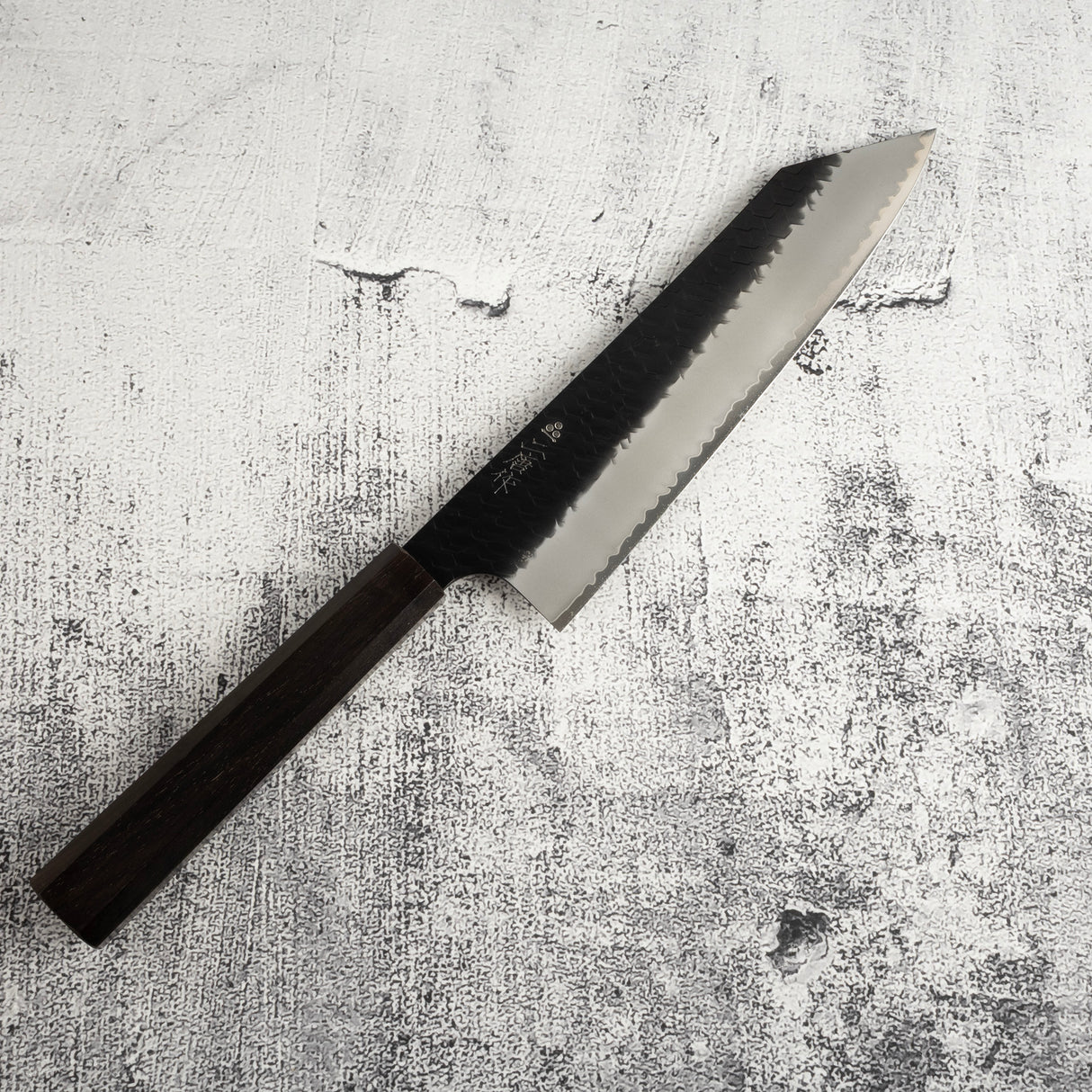 二唐刃物鍛造所 スーパーゴールド2 黒打ち 槌目 切付牛刀 210mm