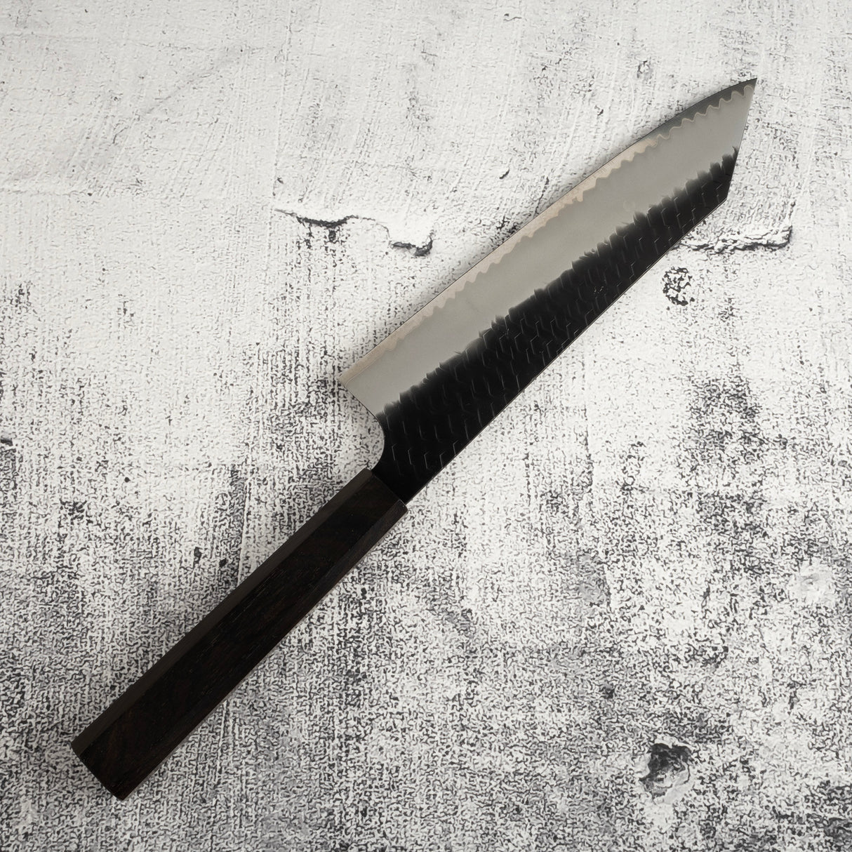 二唐刃物鍛造所 スーパーゴールド2 黒打ち 槌目 切付牛刀 210mm