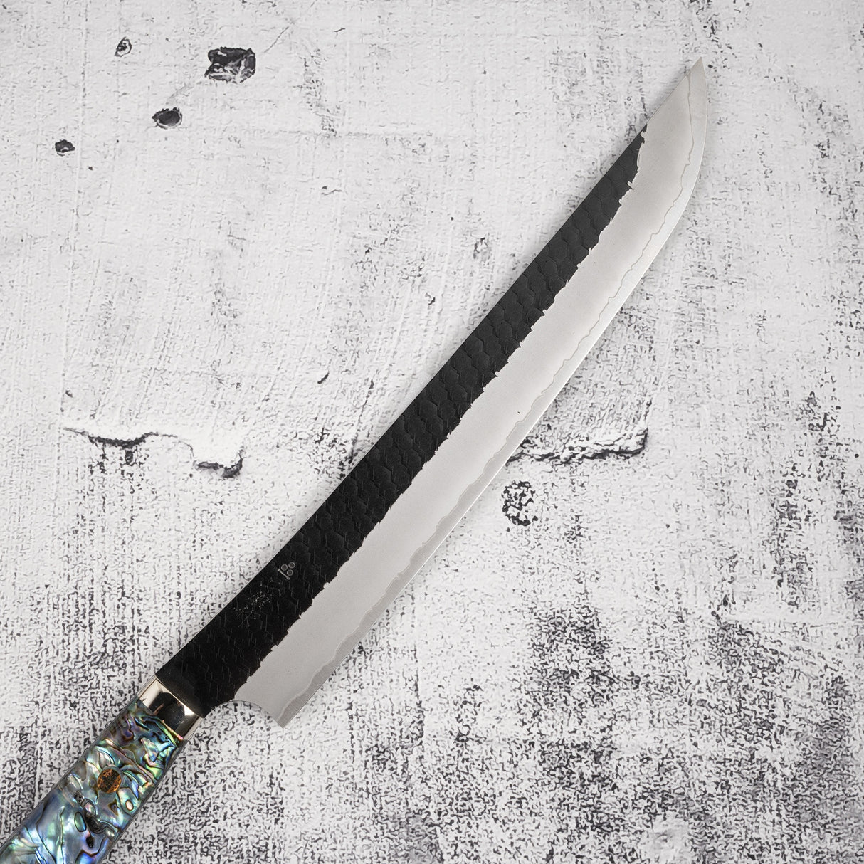 二唐刃物鍛造所 スーパーゴールド2 先丸筋引 270mm 黒打ち 槌目 白蝶貝ハンドル