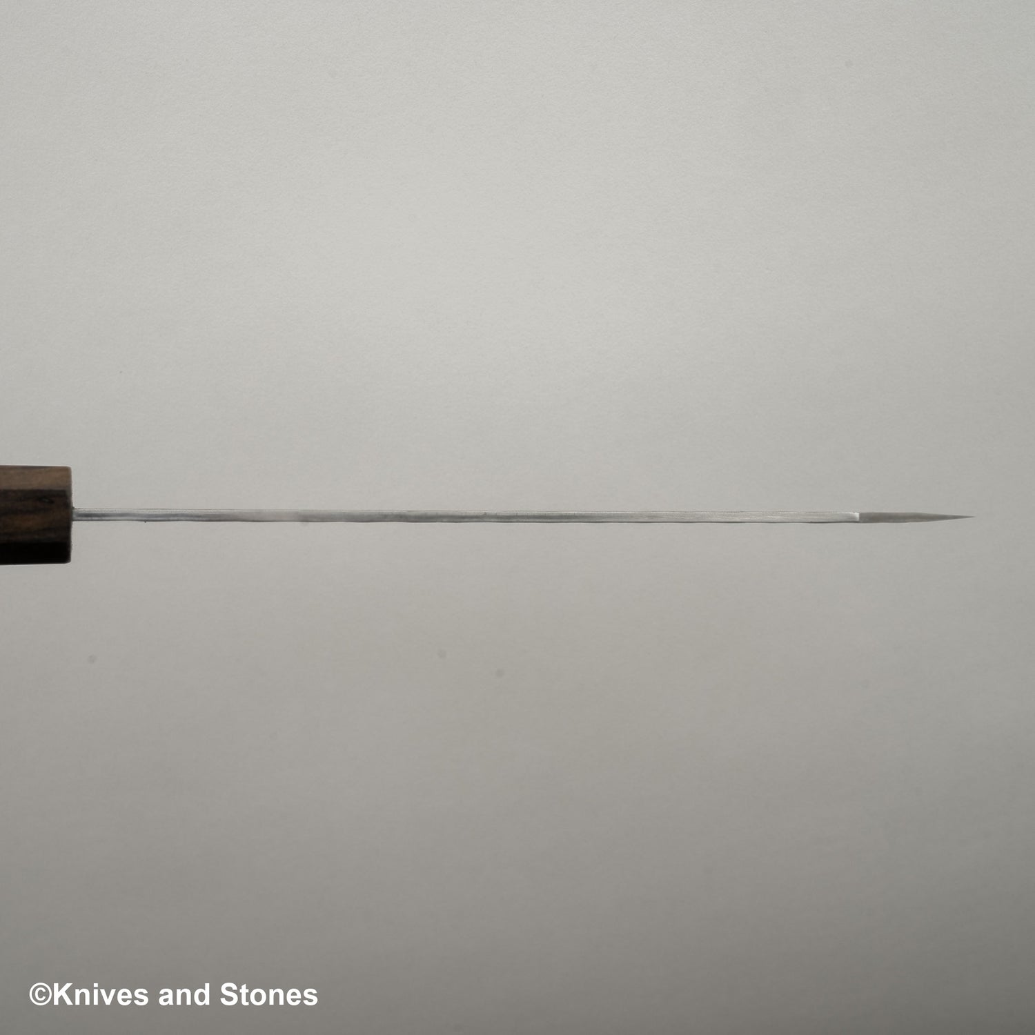 二唐刃物鍛造所 青紙スーパー マット磨き 槌目仕上げ 切付牛刀 210mm