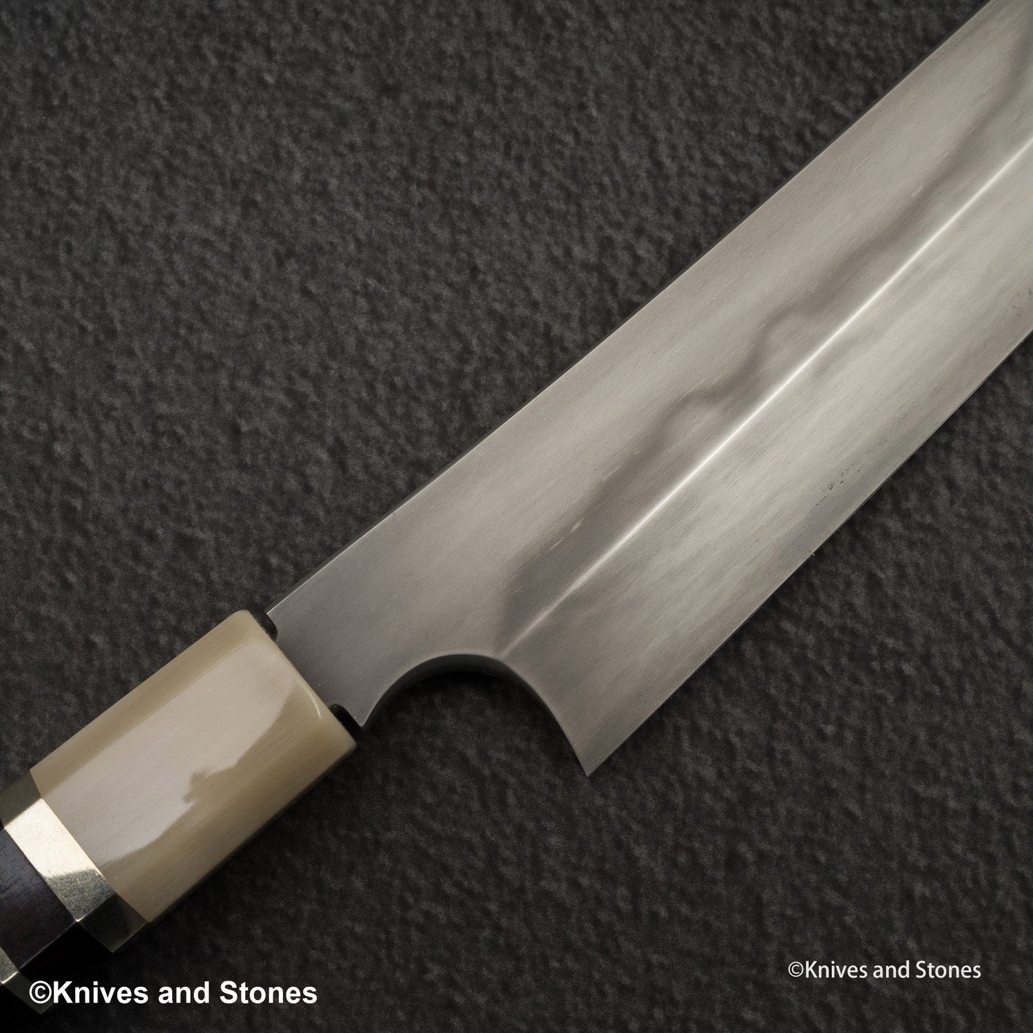 二唐刃物鍛造所 青二鋼 本焼 富士山波紋 先丸 300mm