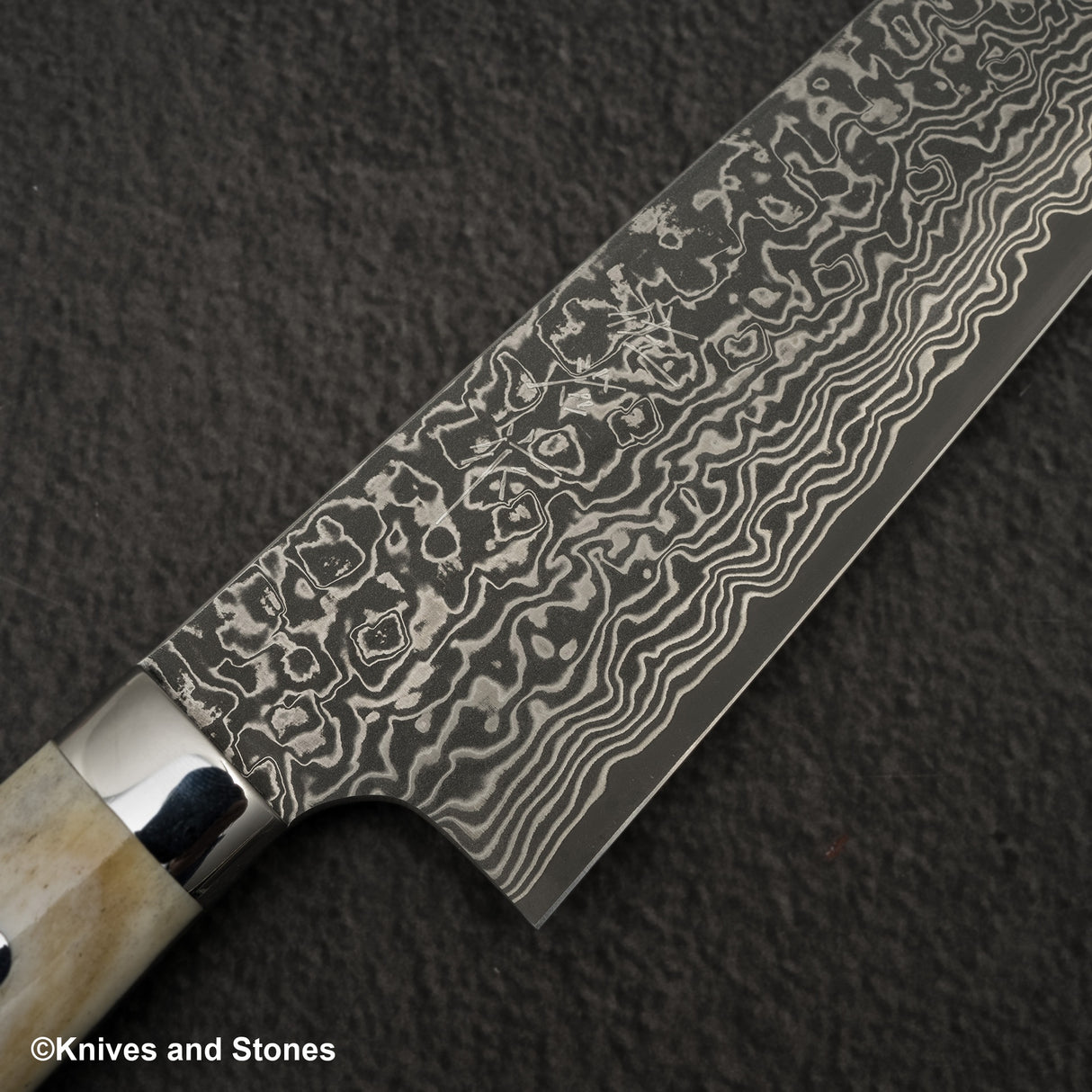 佐治打刃物 SG2 ブラックダマスカス 三徳 180mm スタッグハンドル