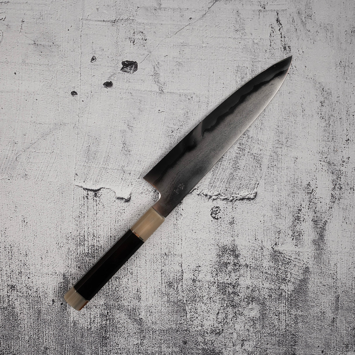 鉄人 銀三鋼 鍛流線 牛刀 210mm