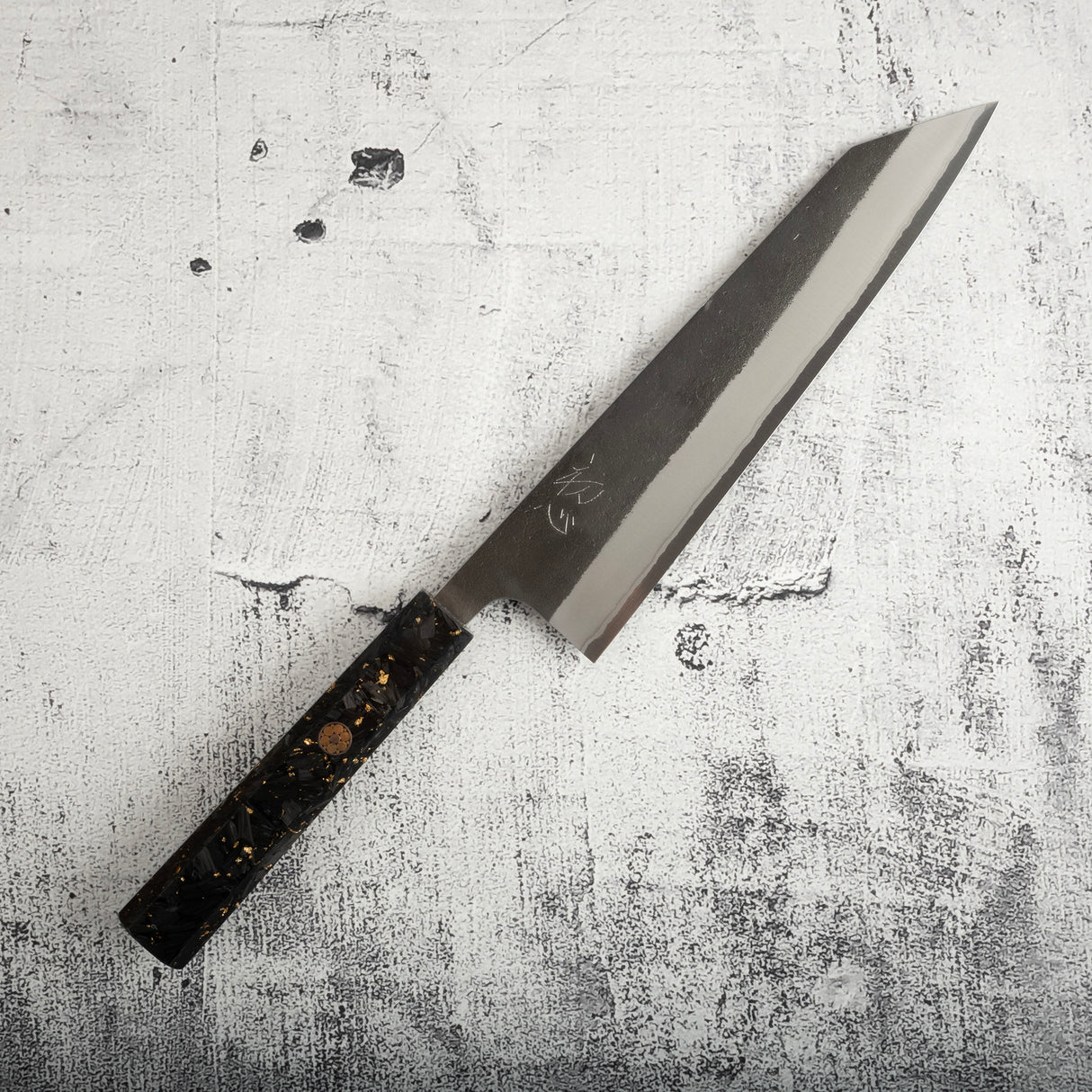 吉金刃物 白二鋼 黒打ち 梨地 切付牛刀 210mm カーボンファイバーハンドル